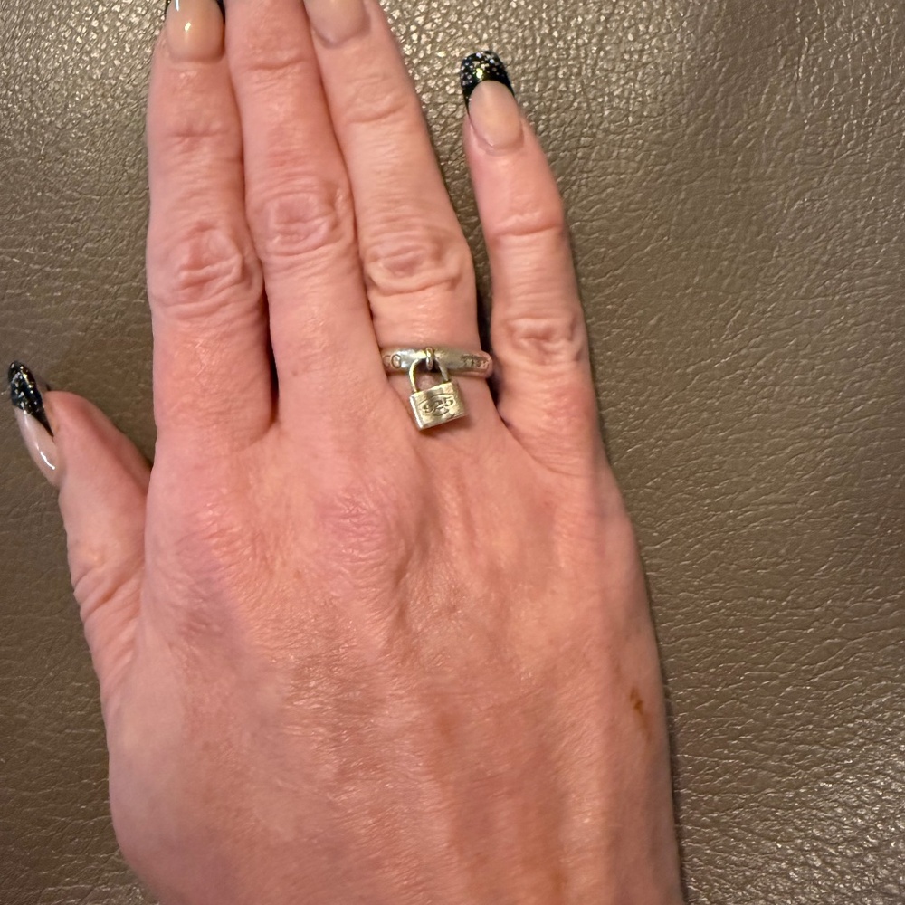 Vintage 2006 Tiffany lock charm ring